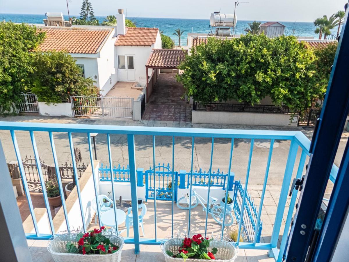 Greek Island Style 2 Bedroom Villa With Pool Next To The Sea Larnaca Eksteriør billede
