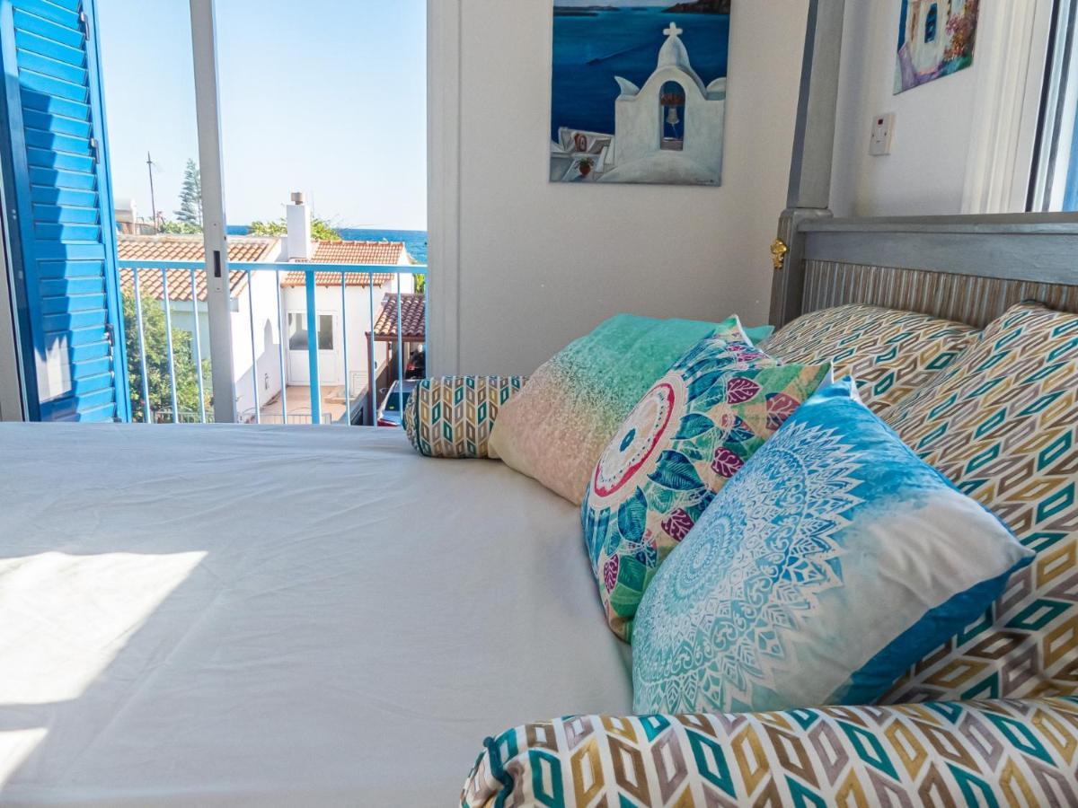 Greek Island Style 2 Bedroom Villa With Pool Next To The Sea Larnaca Eksteriør billede