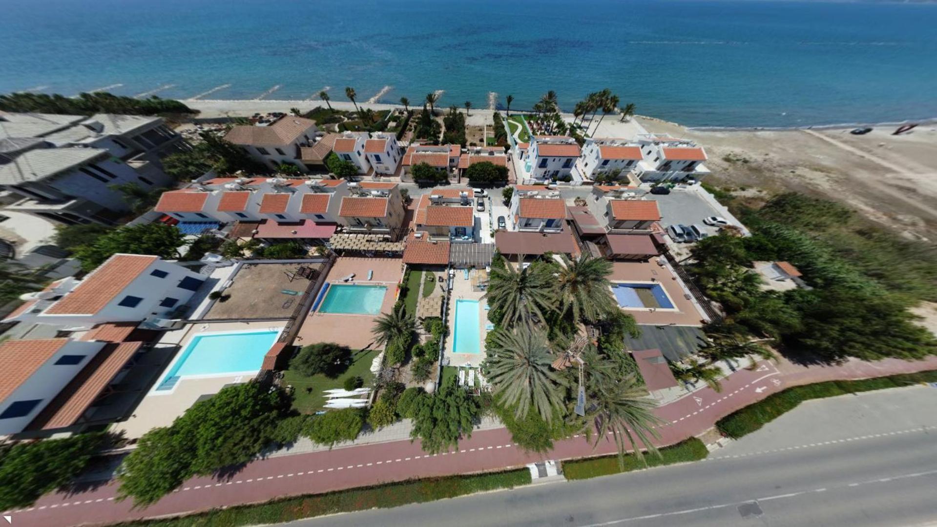 Greek Island Style 2 Bedroom Villa With Pool Next To The Sea Larnaca Eksteriør billede
